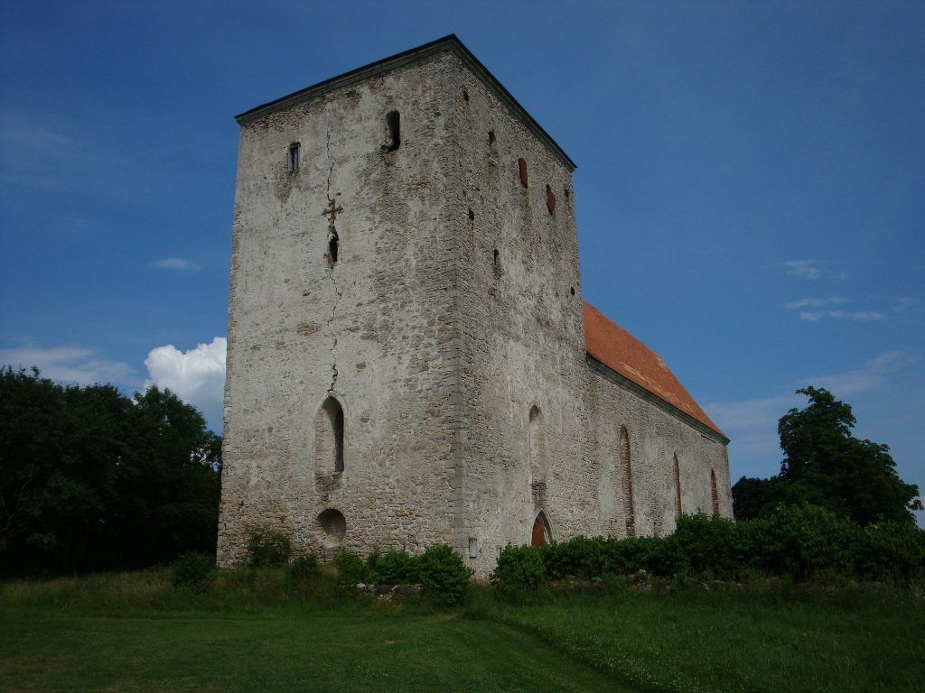 Замок Пёйде, Эстония, Сааремаа, 